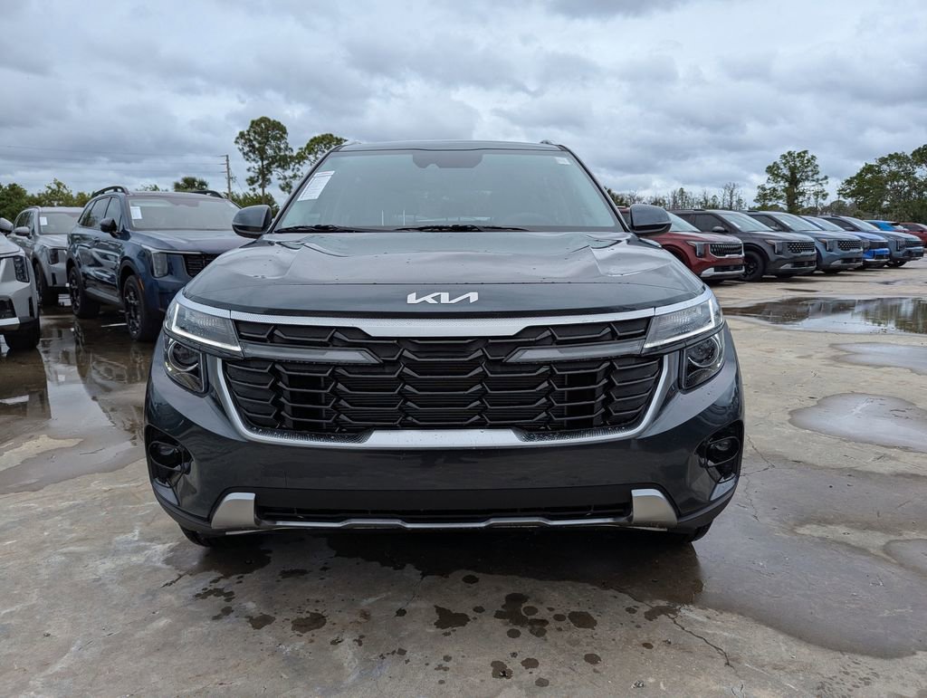 New 2026 Kia Seltos S FWD image 3