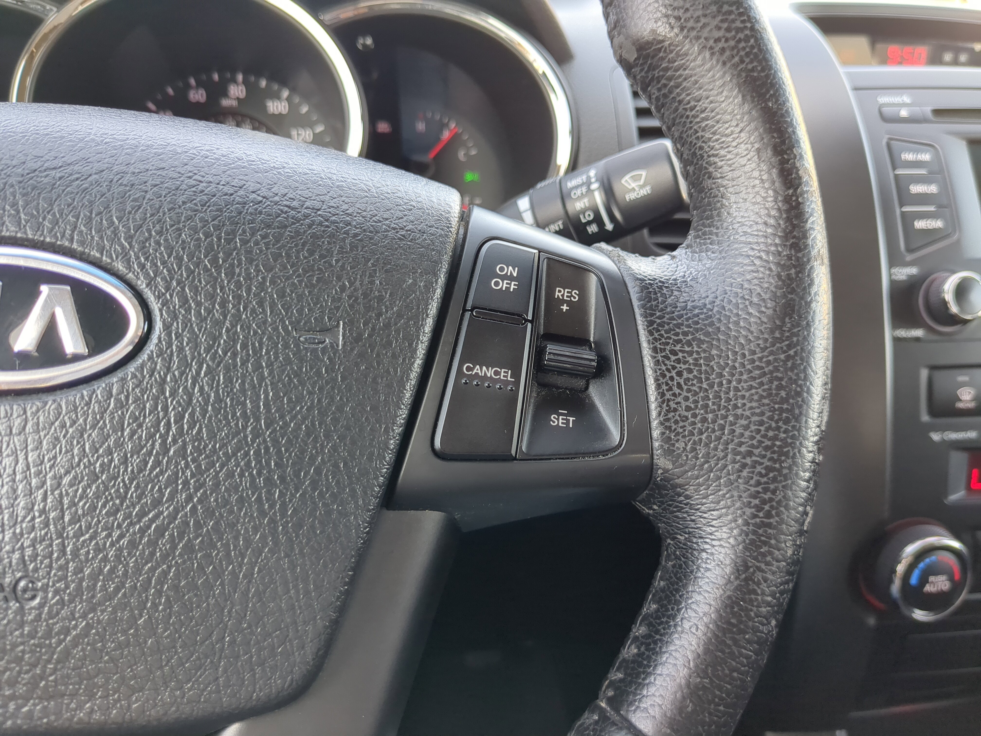 Used 2012 Kia Sorento EX image 24