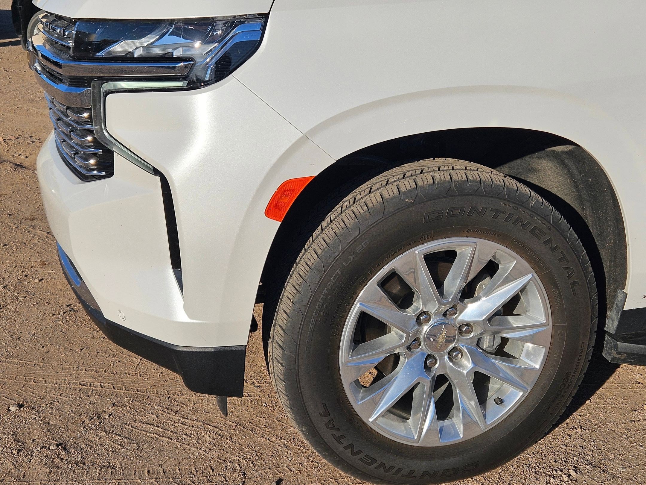 Used 2024 Chevrolet Suburban Premier AWD/4WD image 11
