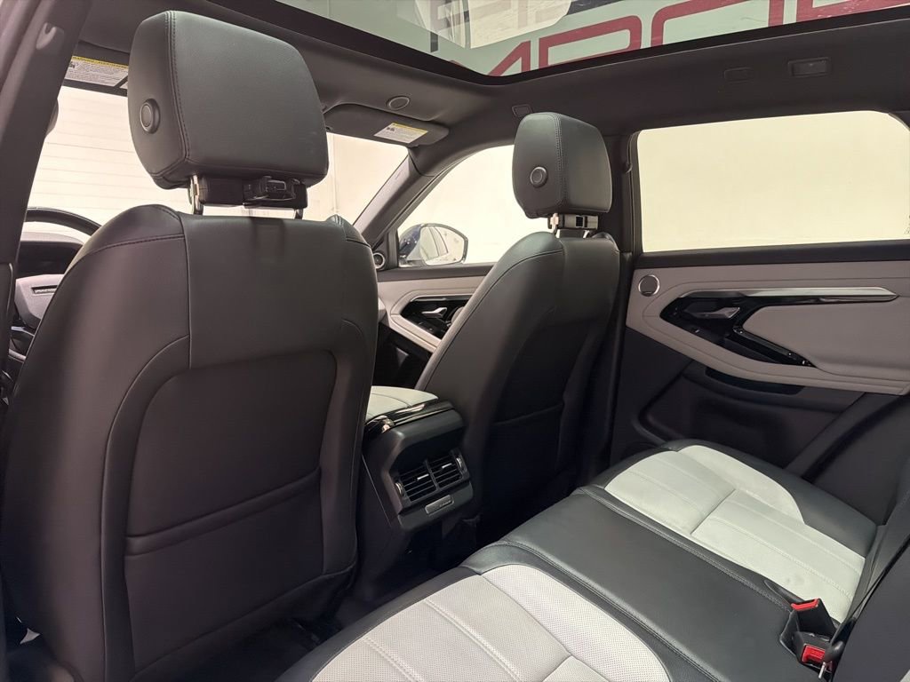 Used 2022 Land Rover Range Rover Evoque R-Dynamic S image 25