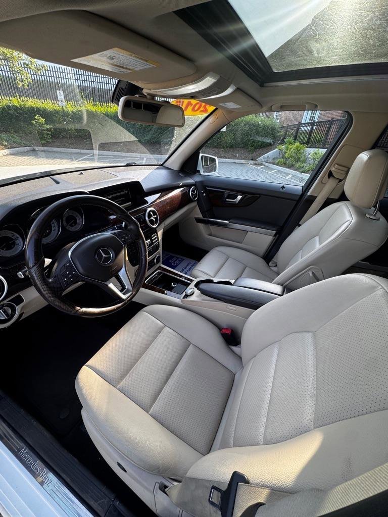 Used 2015 Mercedes-Benz GLK 350 4MATIC image 10