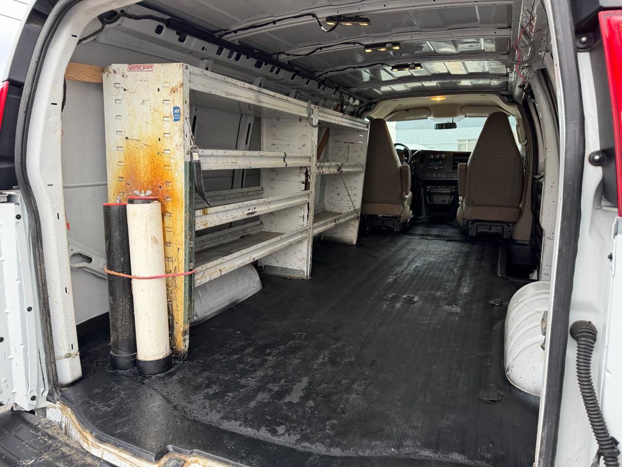 Used 2023 GMC Savana 3500 Extended w/ Driver Convenience Package image 23