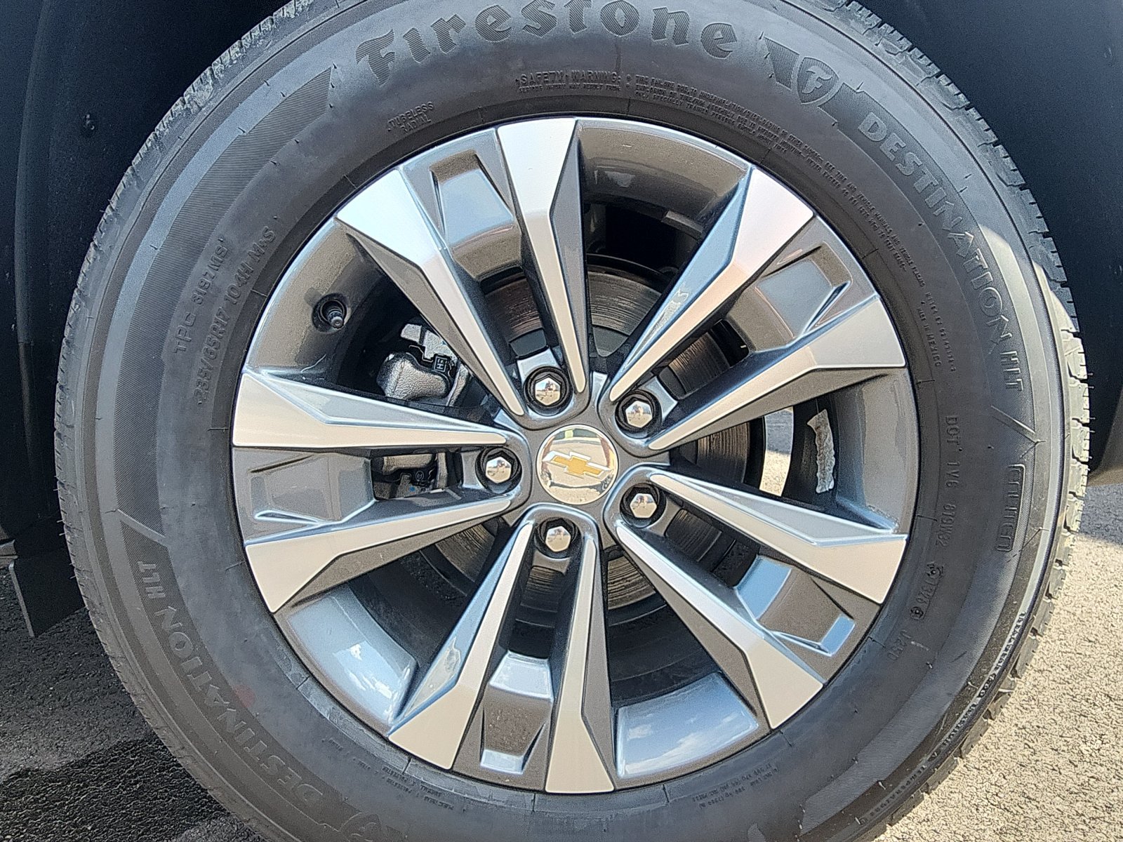 New 2027 Chevrolet Equinox LT w/ Convenience Package II FWD image 9