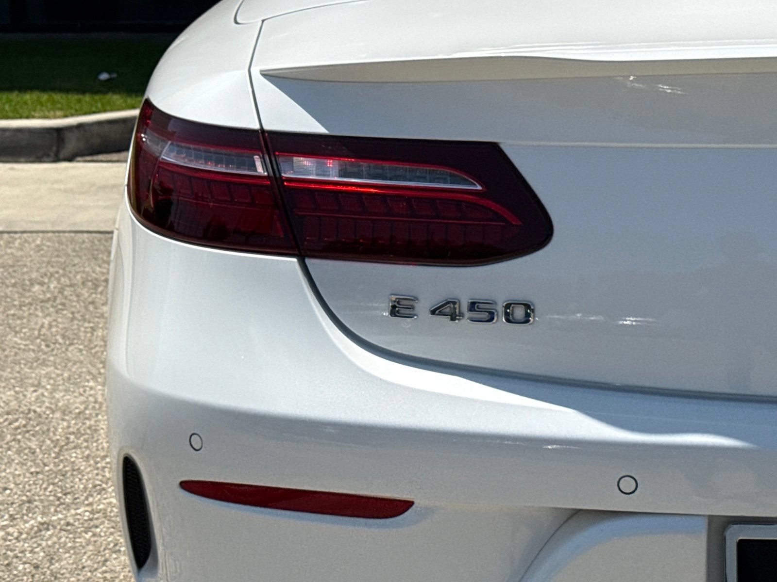 Used 2023 Mercedes-Benz E 450 Cabriolet image 11