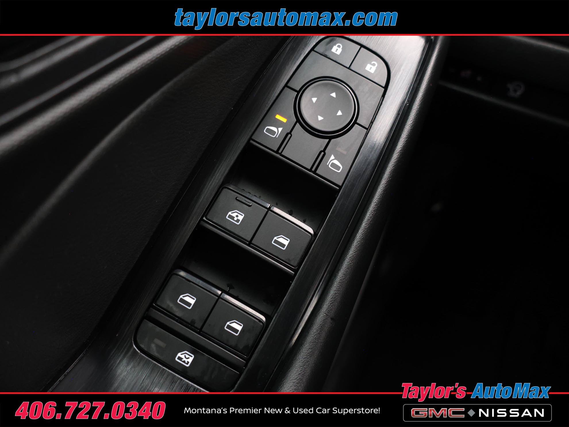 Used 2024 Nissan Rogue S AWD/4WD image 26