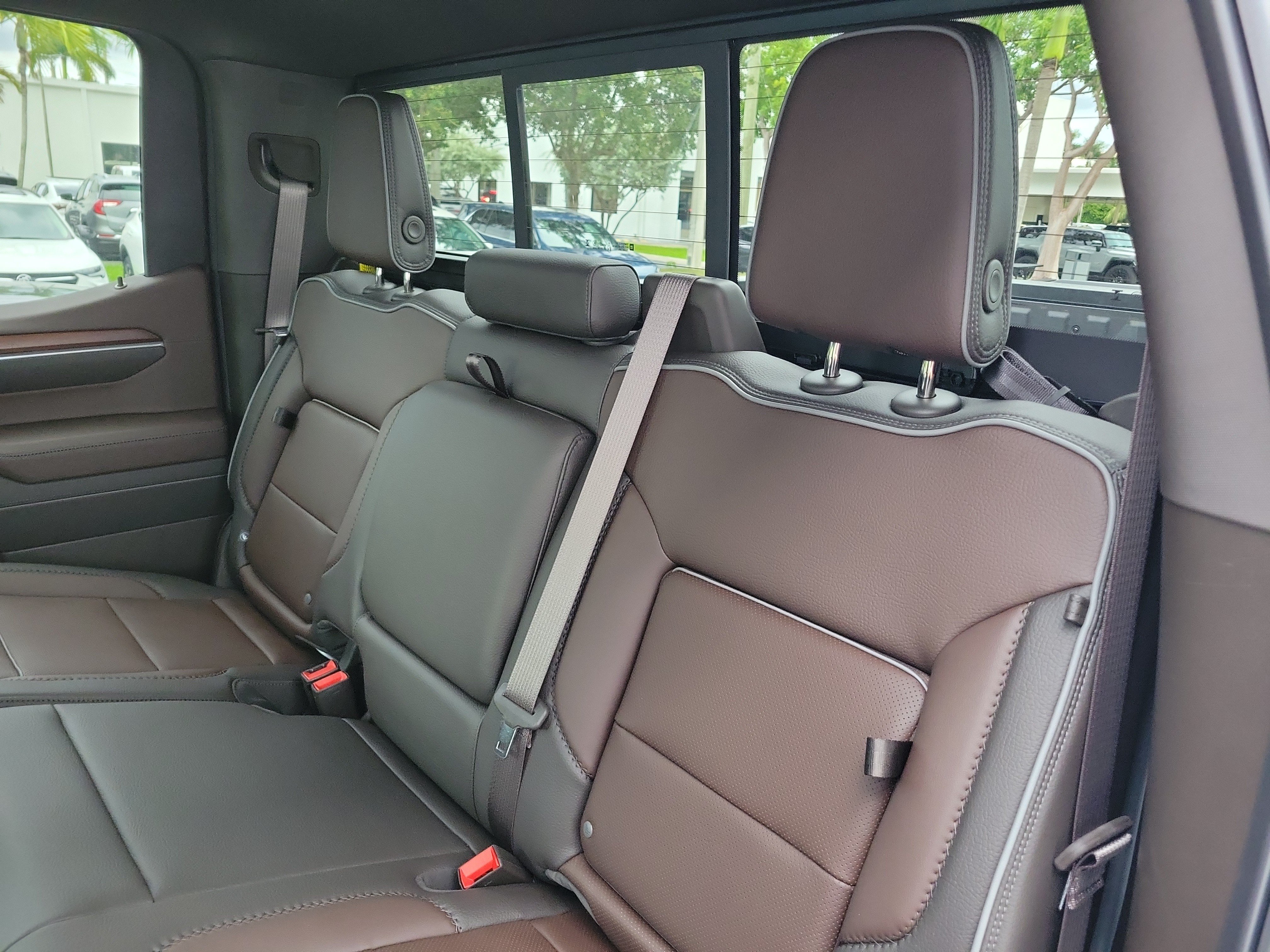 New 2026 GMC Sierra 1500 Denali w/ Denali Reserve Package AWD/4WD image 12