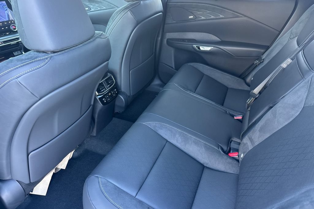 New 2026 Lexus RX 350 w/ Convenience Package AWD/4WD image 5
