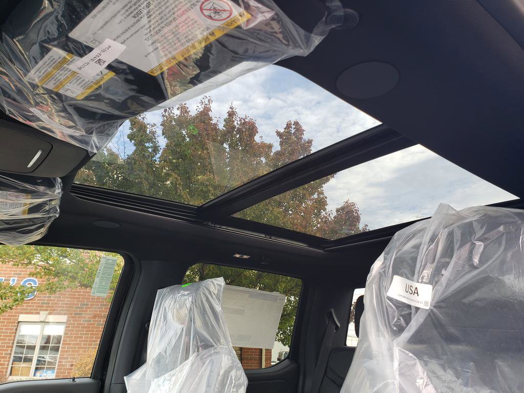 New 2026 Ford F250 Platinum image 22