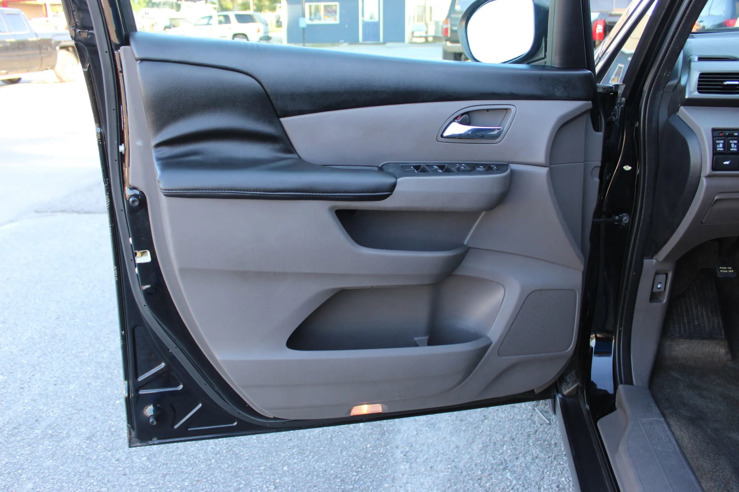 Used 2017 Honda Odyssey EX-L image 10