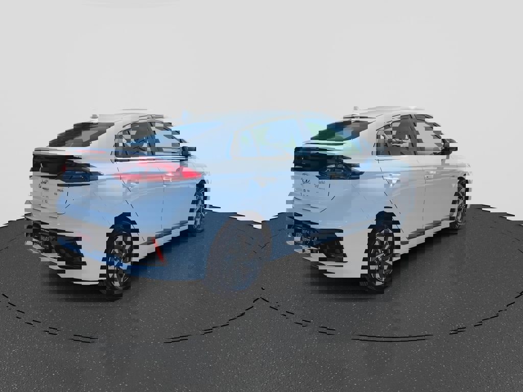 Used 2019 Hyundai Ioniq SEL image 8