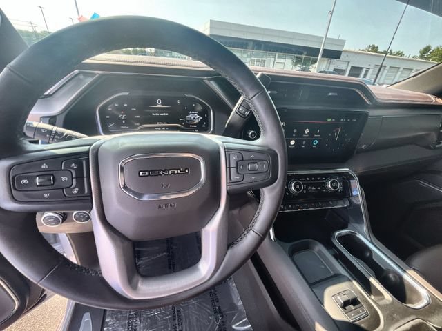 Used 2024 GMC Sierra 2500 Denali w/ Denali Reserve Package AWD/4WD image 15