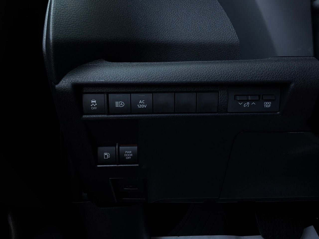 New 2026 Toyota Sienna Limited AWD/4WD image 25