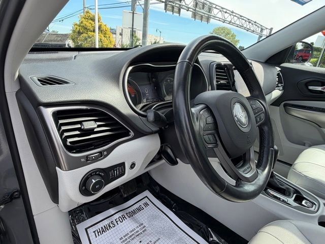 Used 2021 Jeep Cherokee Limited AWD/4WD image 33