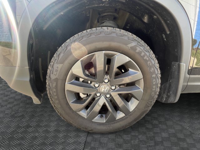 Used 2025 Honda Ridgeline Sport image 13
