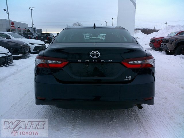 Used 2021 Toyota Camry LE image 3
