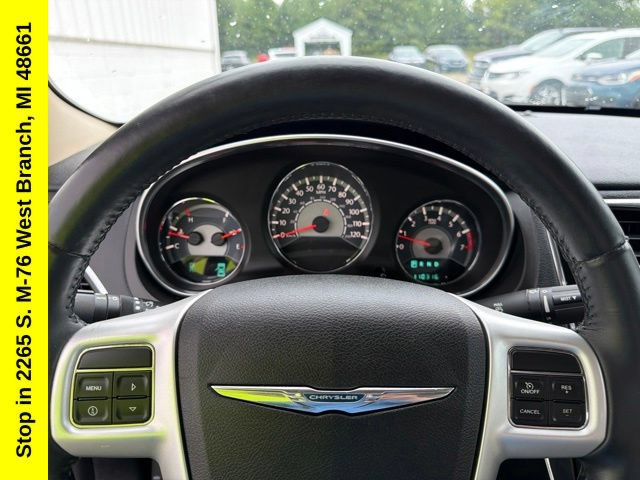 Used 2013 Chrysler 200 Touring FWD image 16
