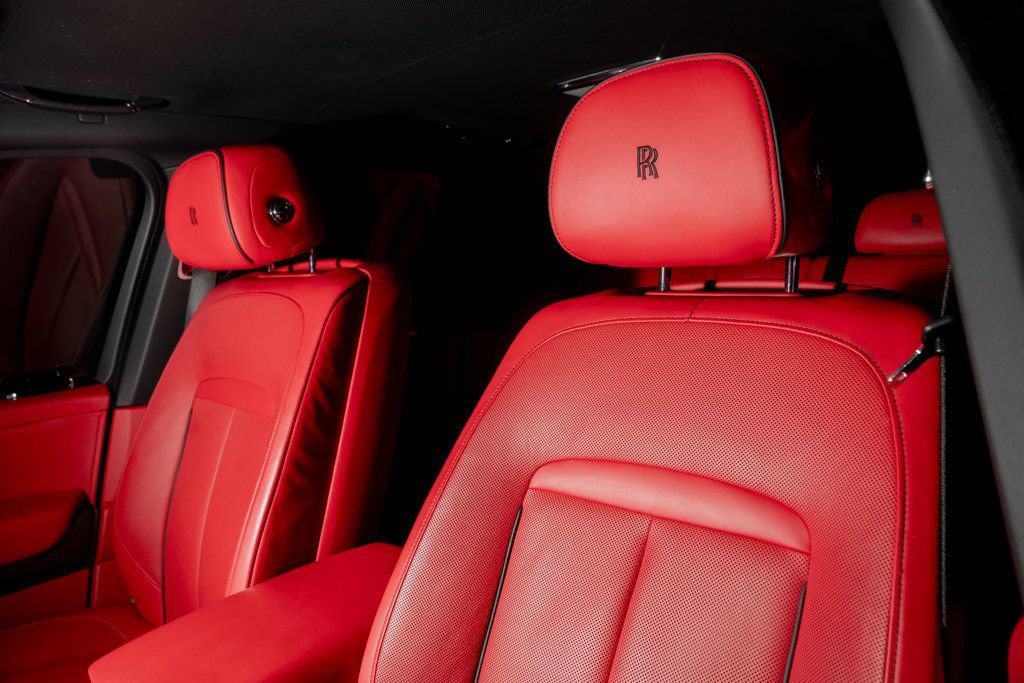 Used 2023 Rolls-Royce Cullinan AWD/4WD image 13