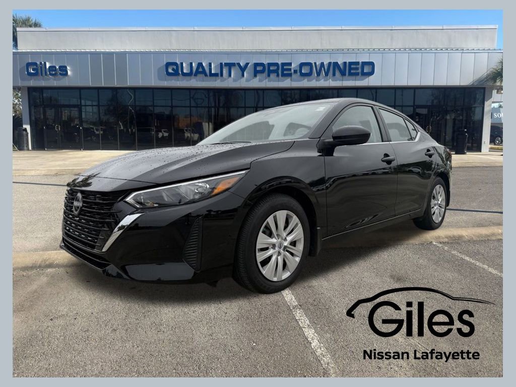 Used 2025 Nissan Sentra S image 1