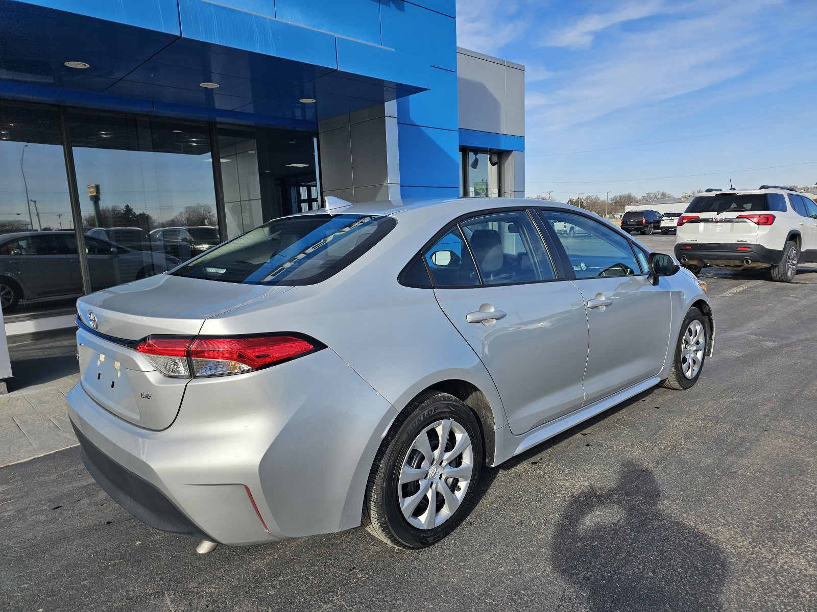 Used 2025 Toyota Corolla LE image 3