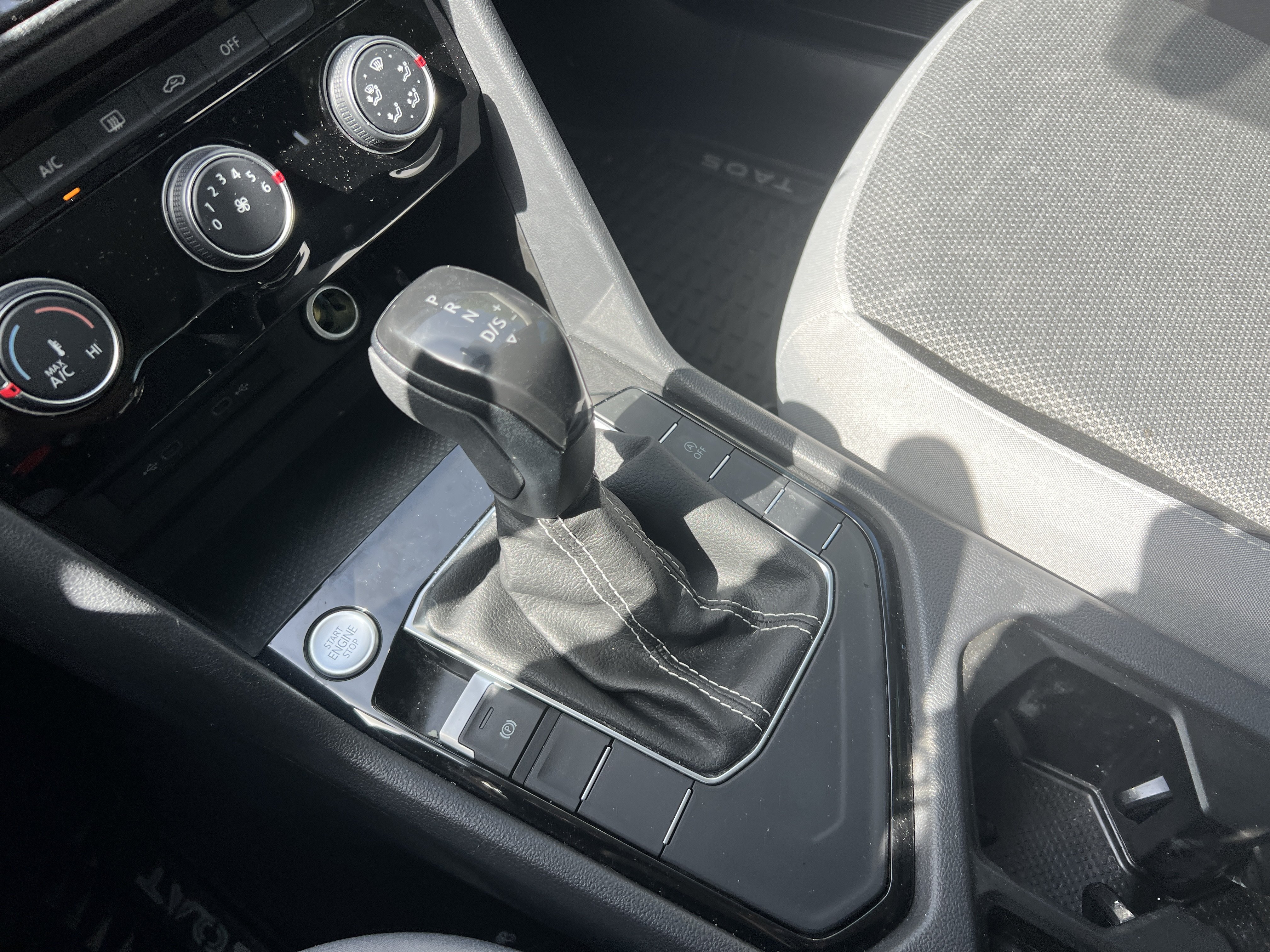 Certified 2023 Volkswagen Taos S FWD image 21