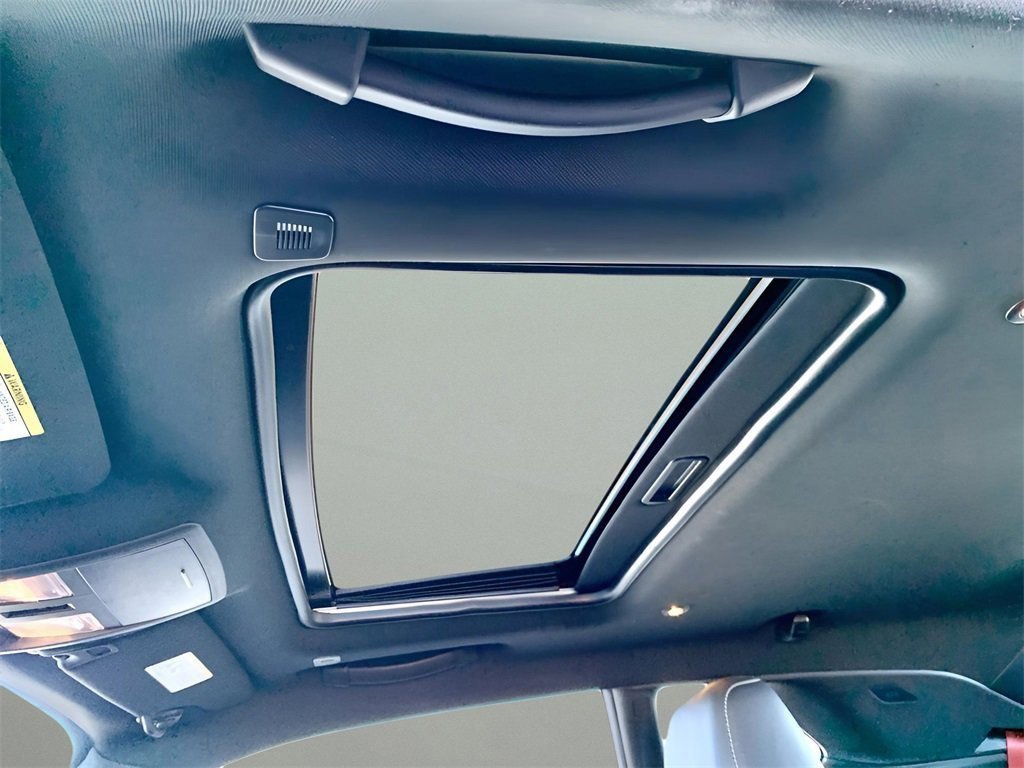 Used 2021 Dodge Challenger SRT Hellcat Redeye image 17