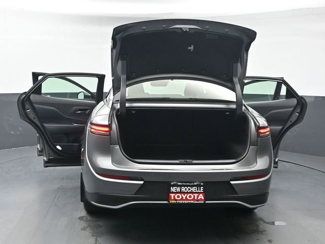 Used 2024 Toyota Crown Limited AWD/4WD image 54