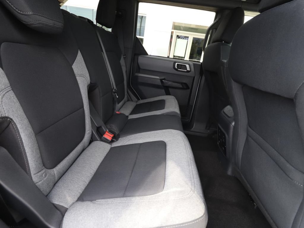 Used 2022 Ford Bronco Big Bend AWD/4WD image 19