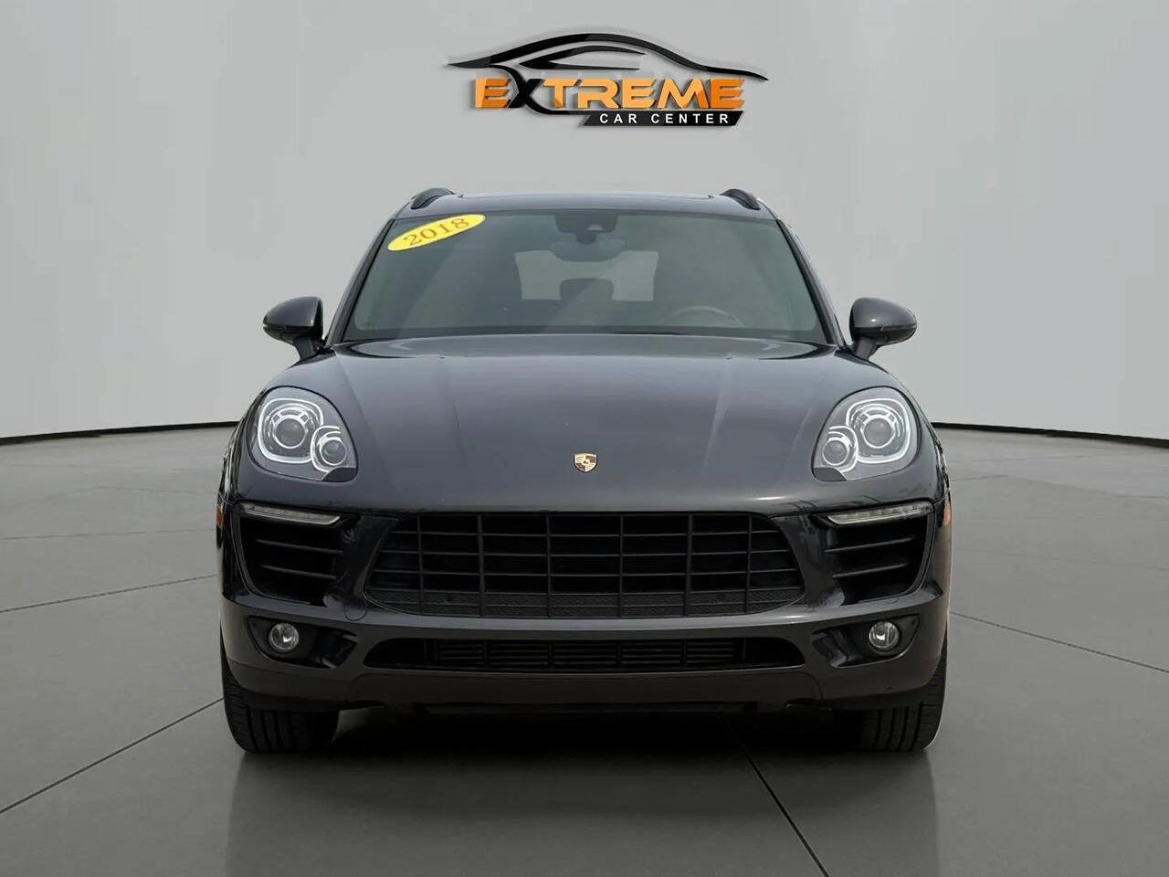 Used 2018 Porsche Macan AWD/4WD image 9