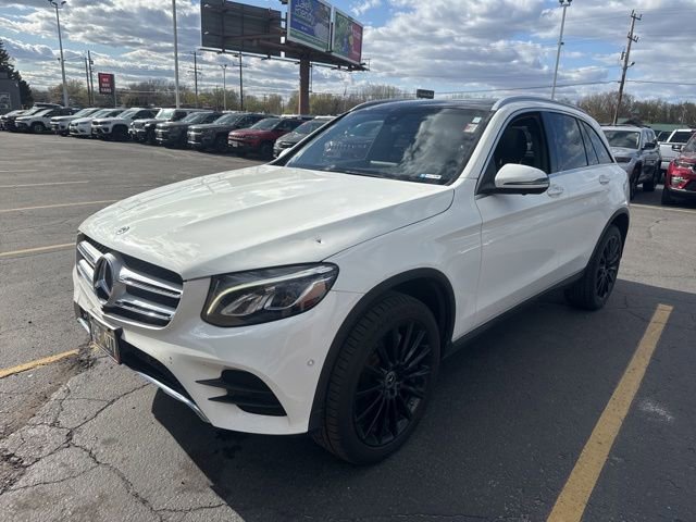 Used 2018 Mercedes-Benz GLC 300 4MATIC image 4