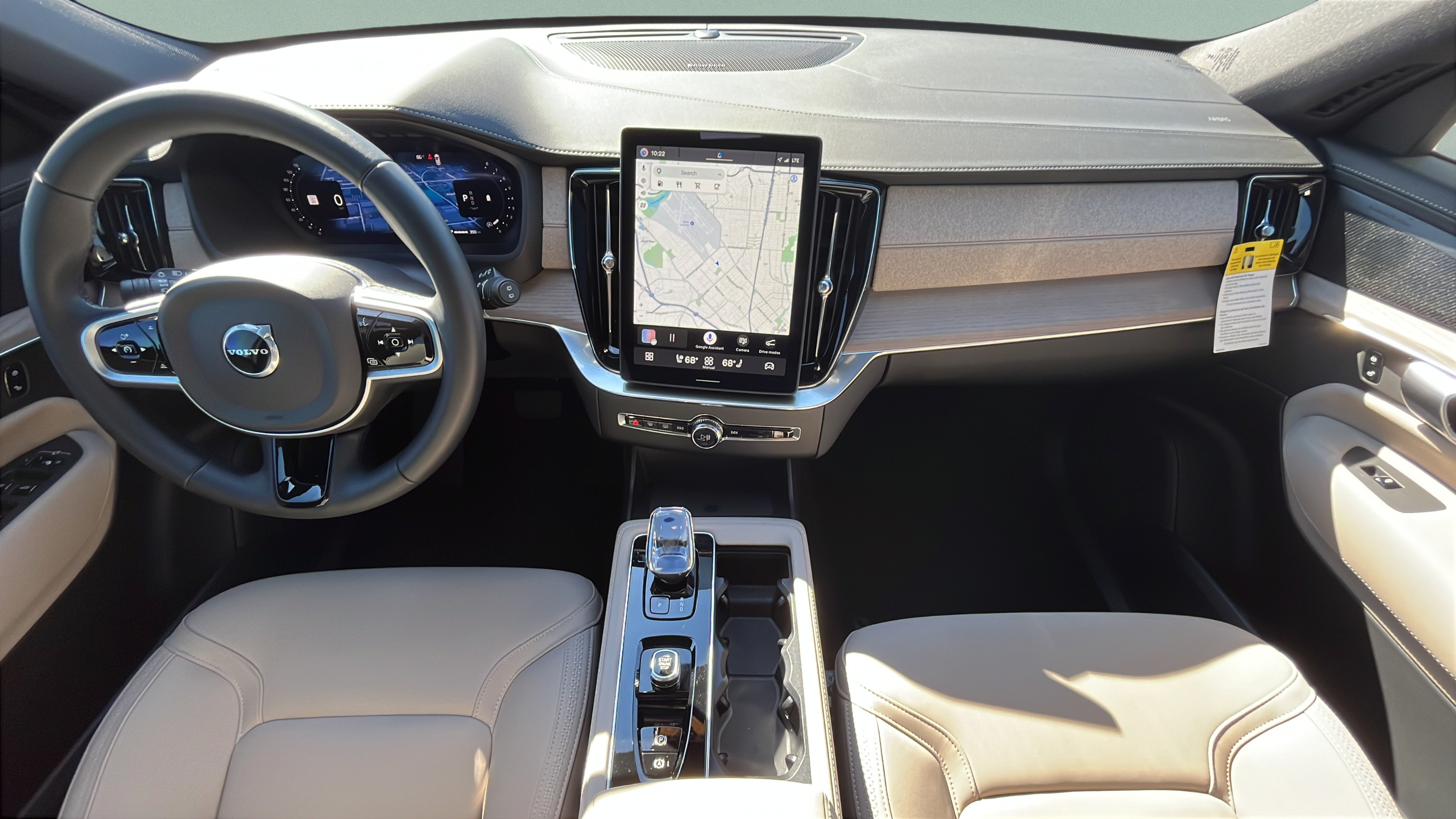 Used 2026 Volvo XC90 B6 Plus w/ Protection Package Premier AWD/4WD image 19