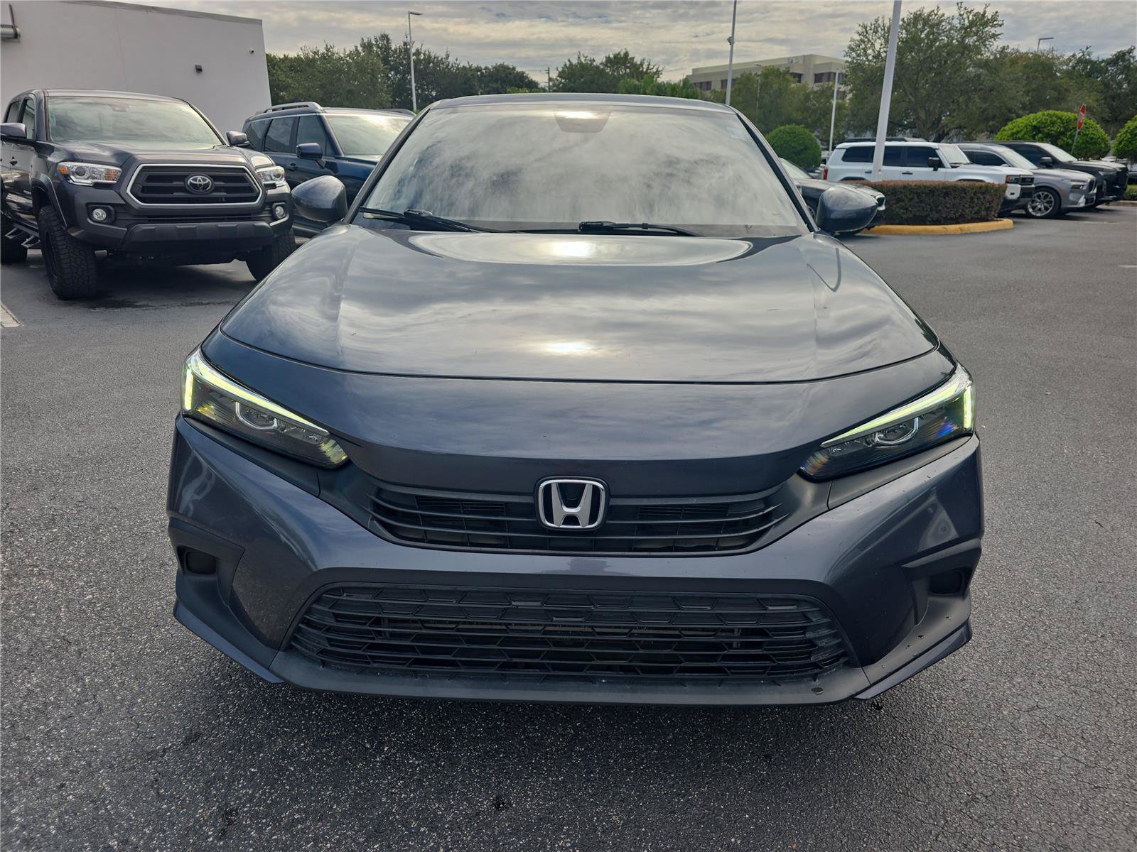 Used 2022 Honda Civic EX image 6