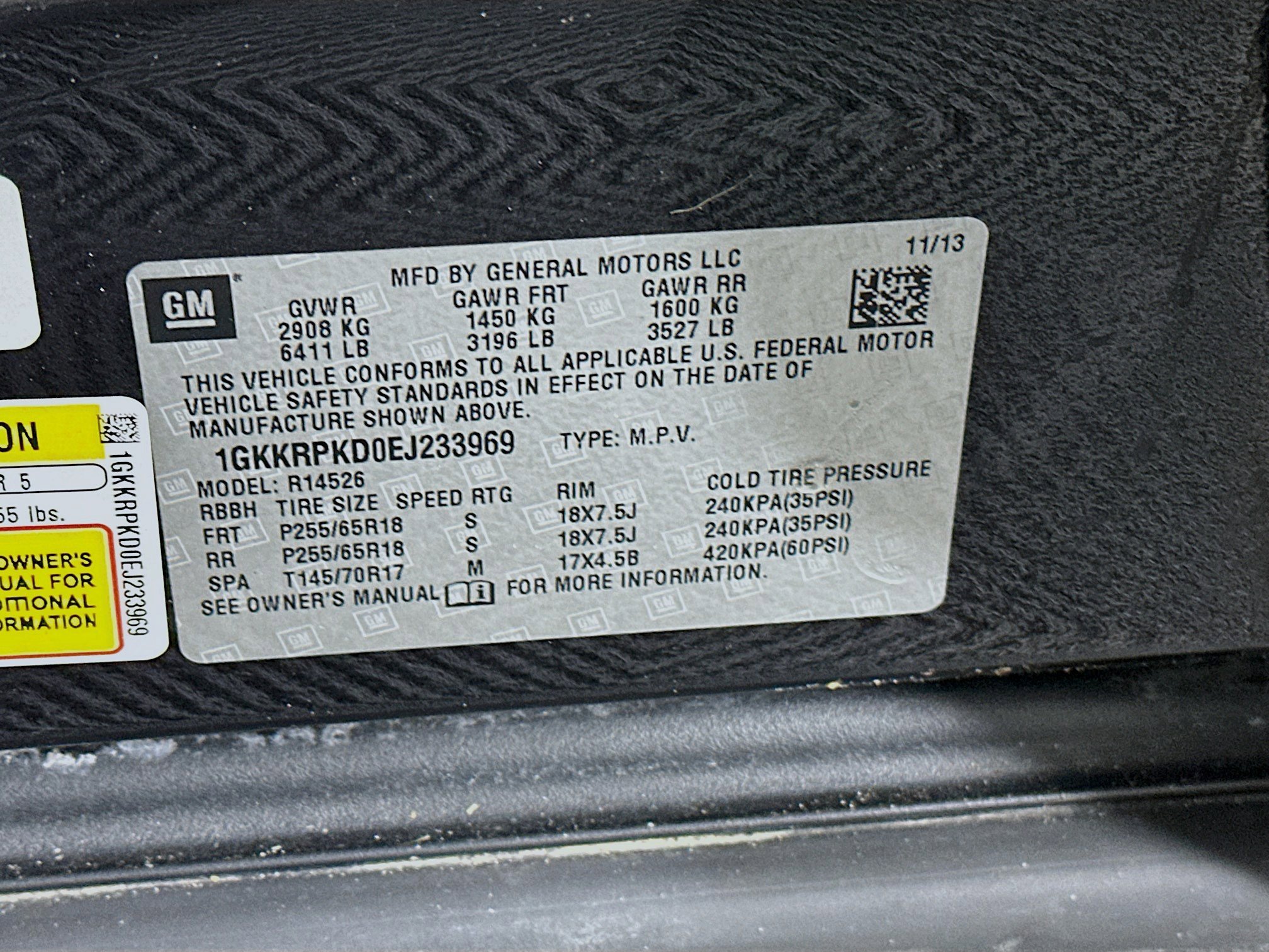 Used 2014 GMC Acadia SLE FWD image 12