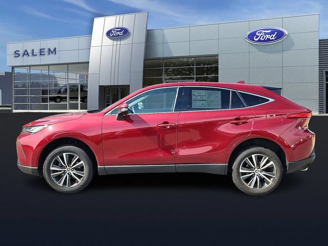 Used 2023 Toyota Venza LE AWD/4WD image 5