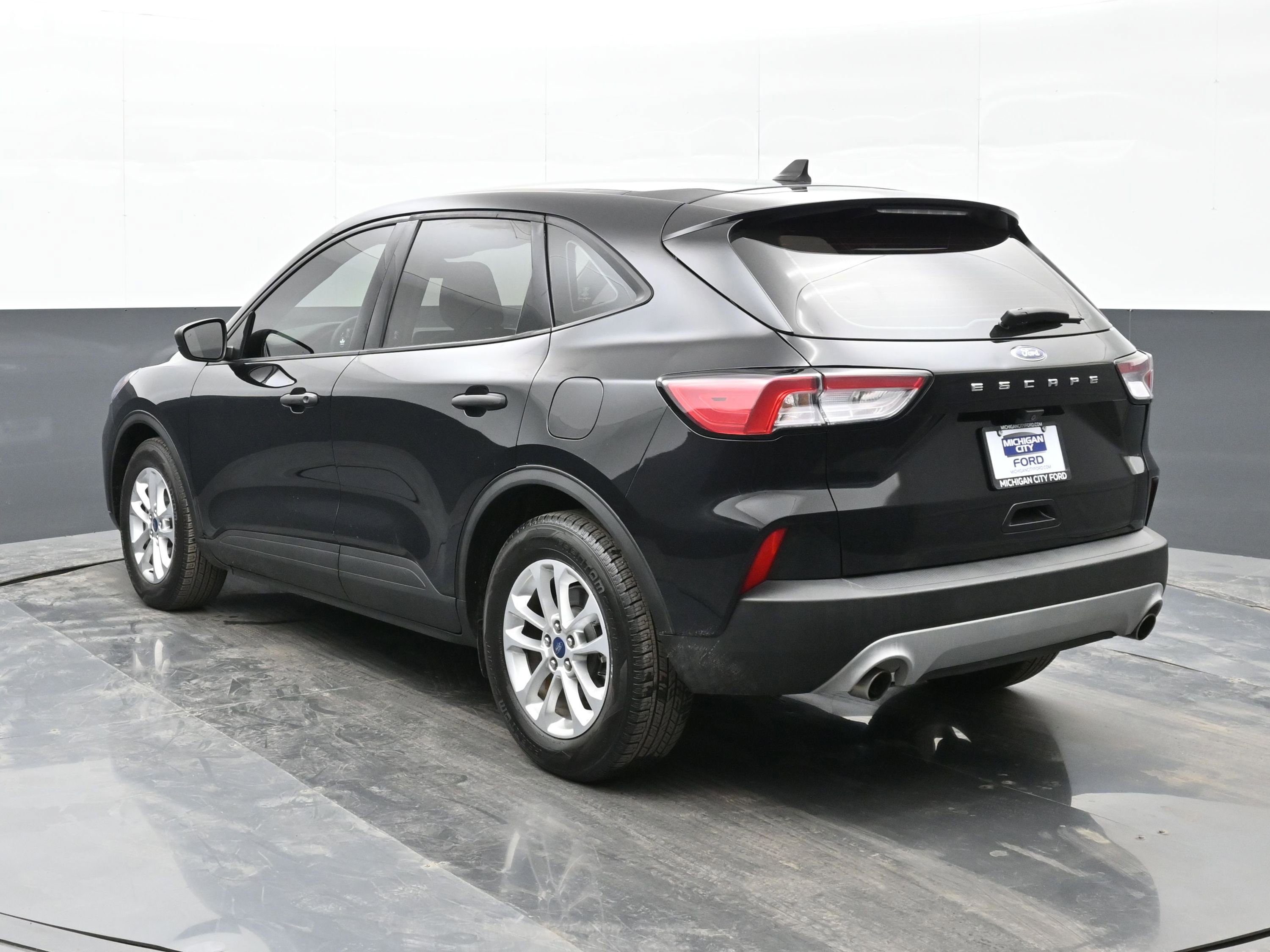 Used 2022 Ford Escape S image 6