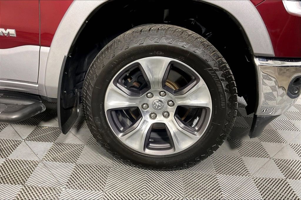 Used 2019 RAM 1500 Laramie AWD/4WD image 11