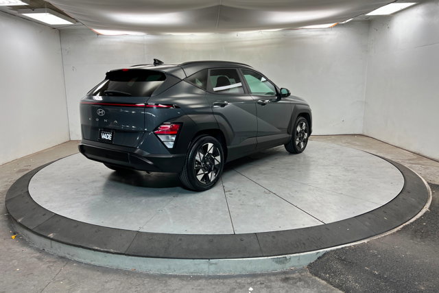 Used 2024 Hyundai Kona SEL image 5