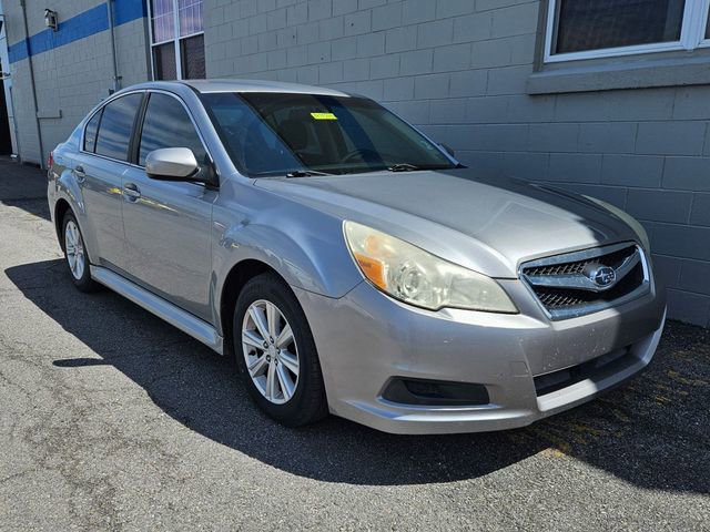 Used 2010 Subaru Legacy 2.5i Premium AWD/4WD image 3