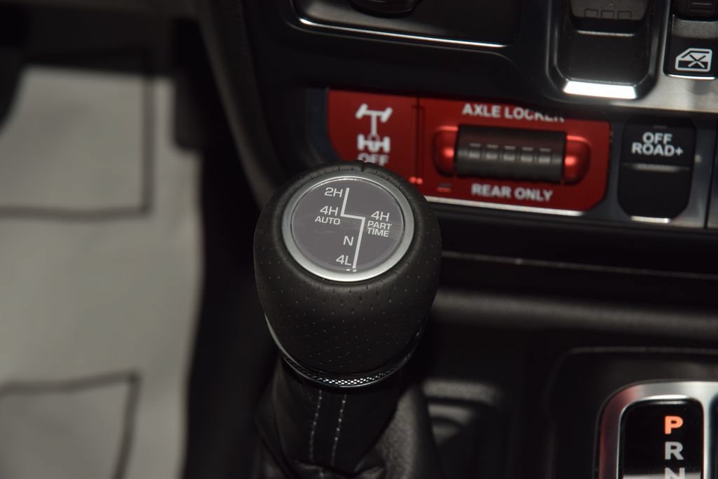 Used 2026 Jeep Gladiator Mojave AWD/4WD image 38