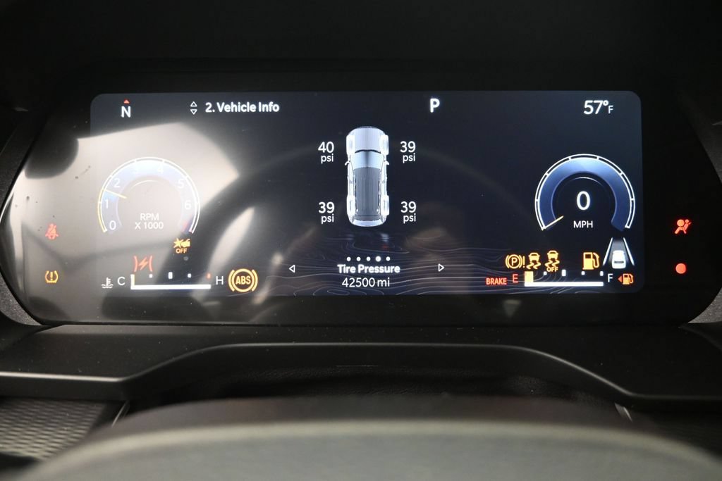 Used 2023 Jeep Grand Cherokee Altitude AWD/4WD image 31