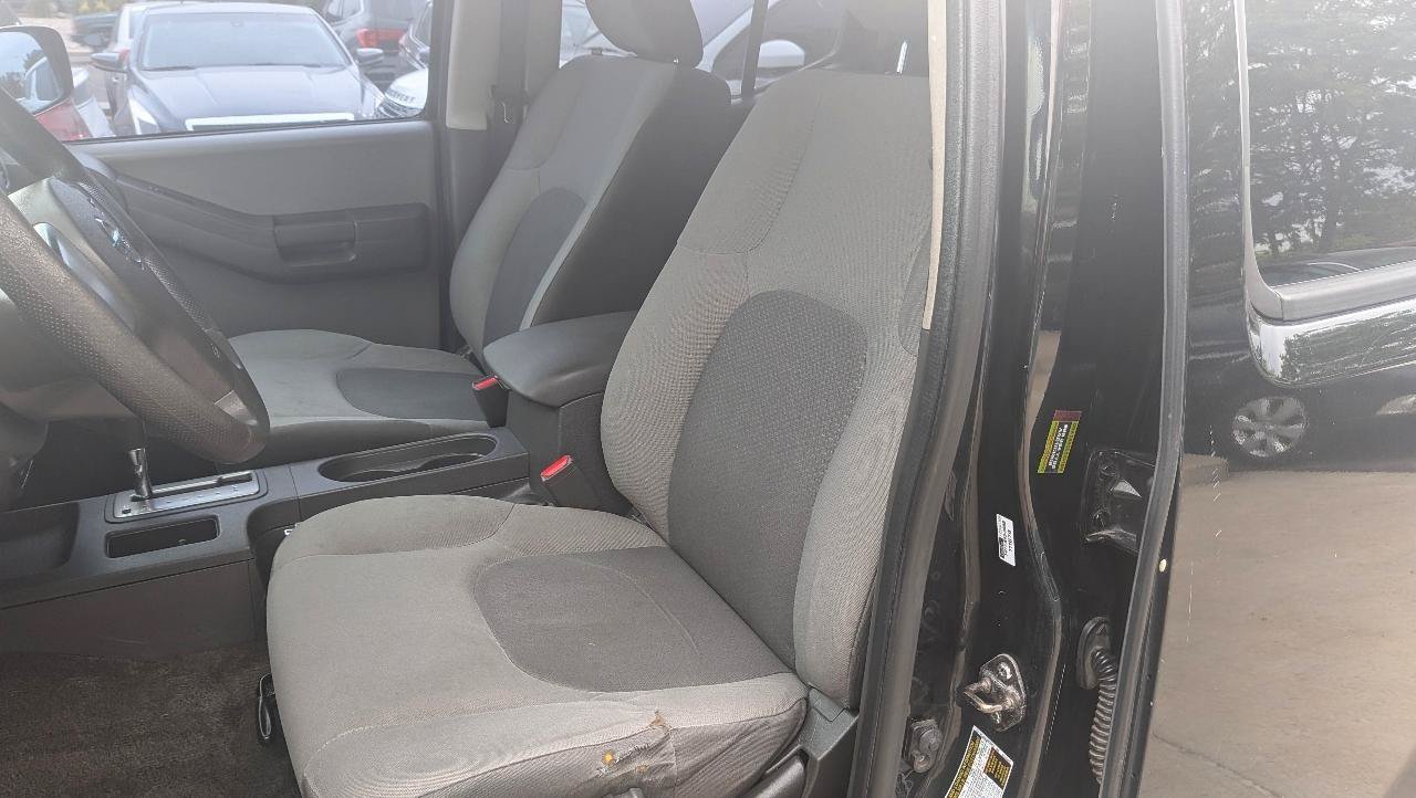 Used 2013 Nissan Xterra S AWD/4WD image 9