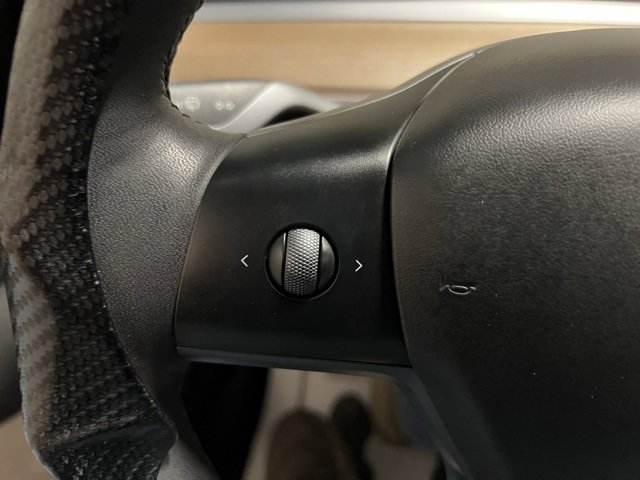 Used 2023 Tesla Model 3 Standard Range image 36