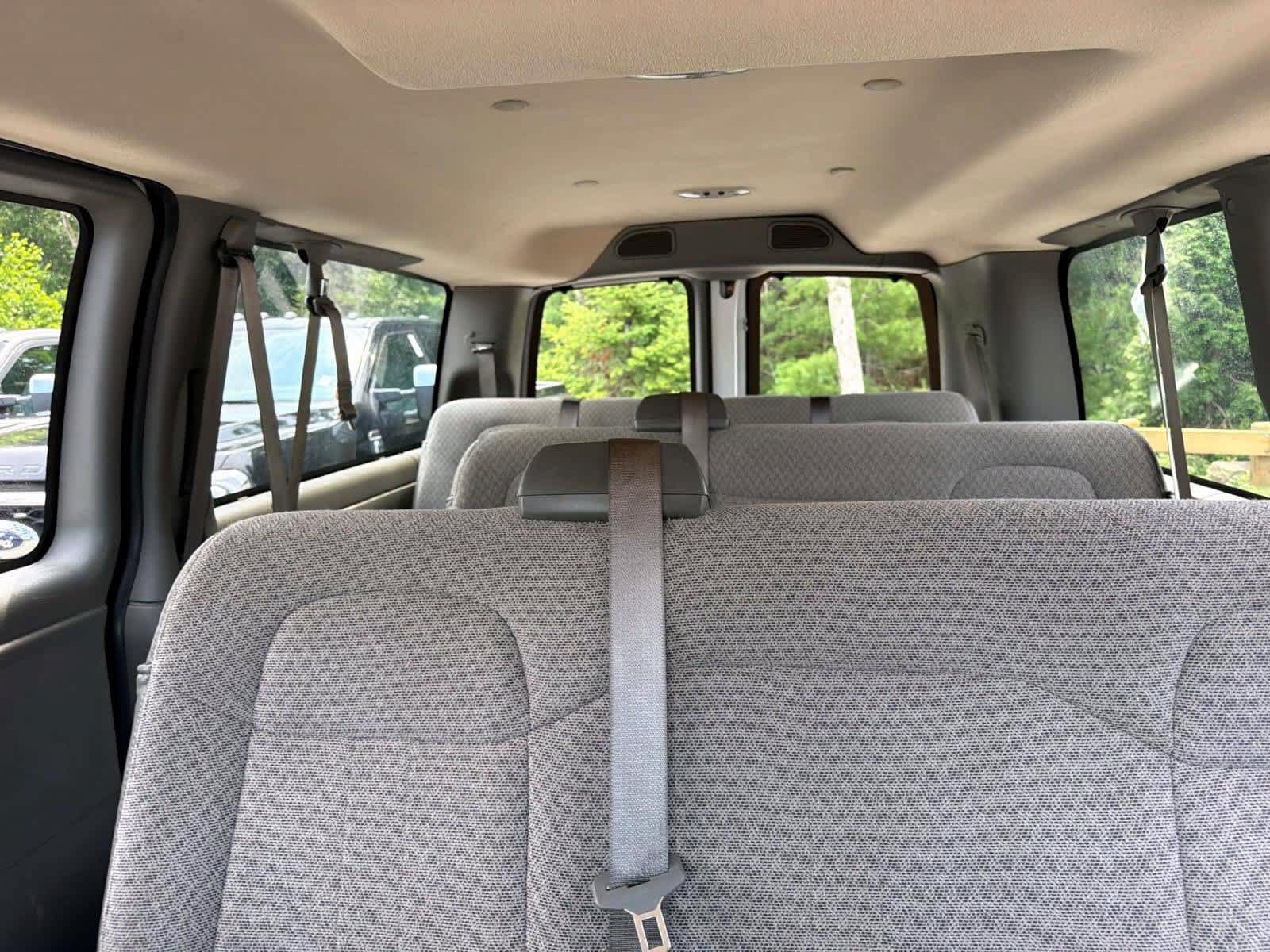 Used 2025 Chevrolet Express 2500 LT RWD image 20