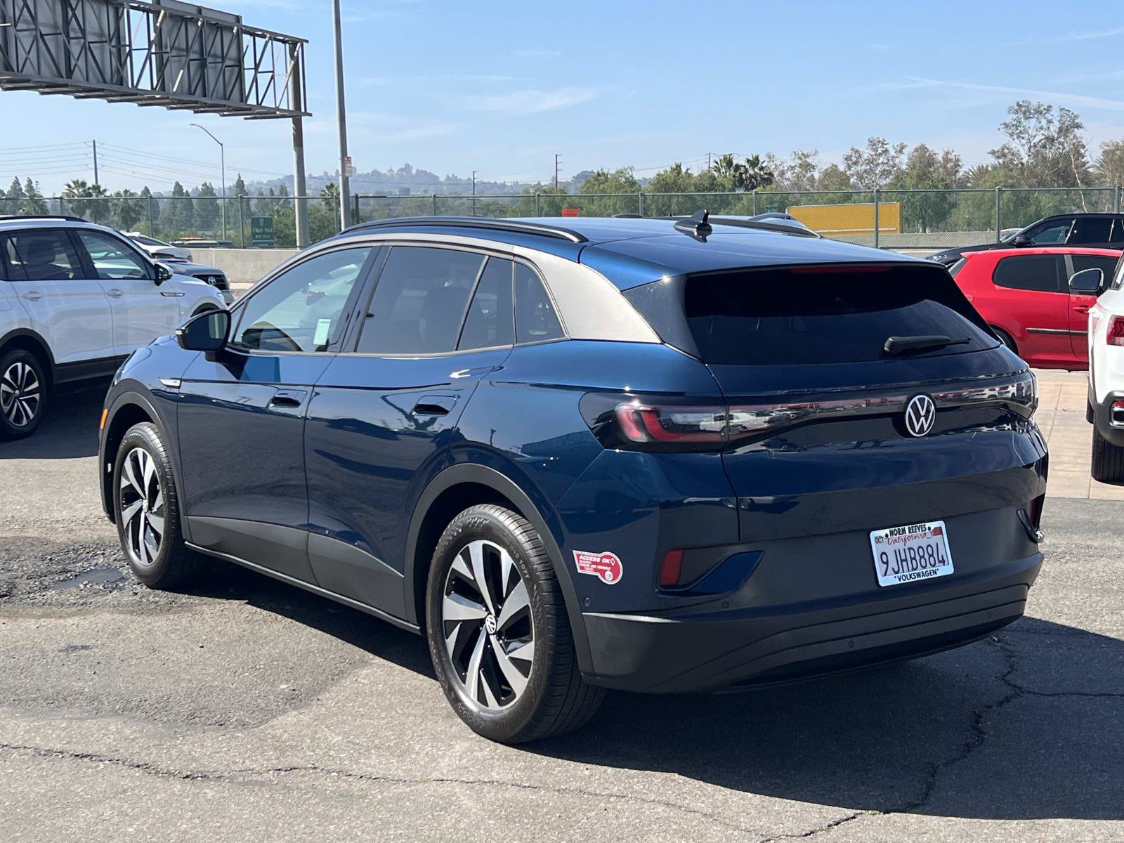 Certified 2023 Volkswagen ID.4 Pro image 3