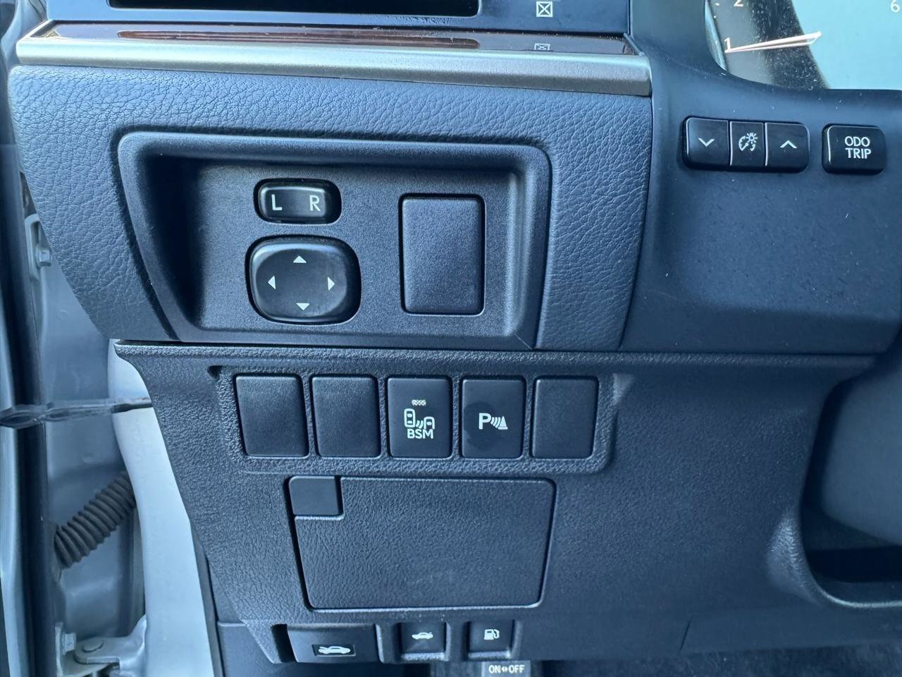 Used 2014 Lexus ES 350 w/ Premium Package image 37