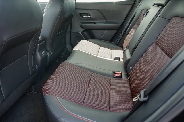 New 2026 Nissan Kicks SR image 19