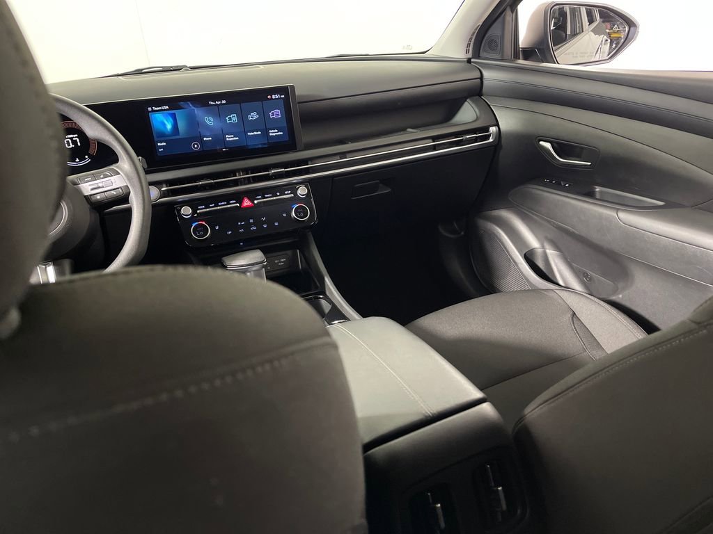 Certified 2025 Hyundai Tucson SEL FWD image 17