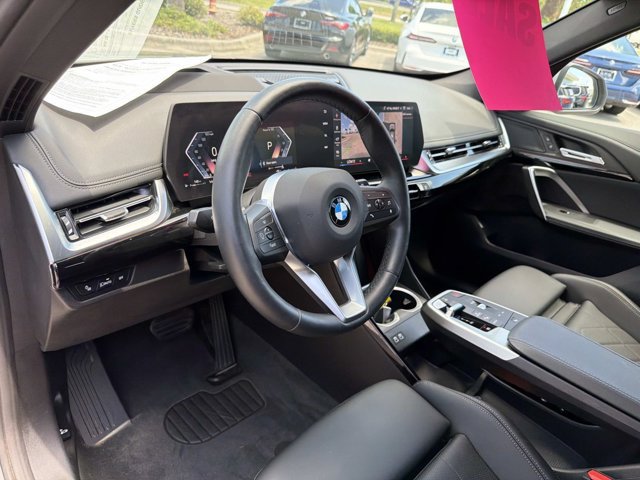Used 2025 BMW X1 xDrive28i AWD/4WD image 12