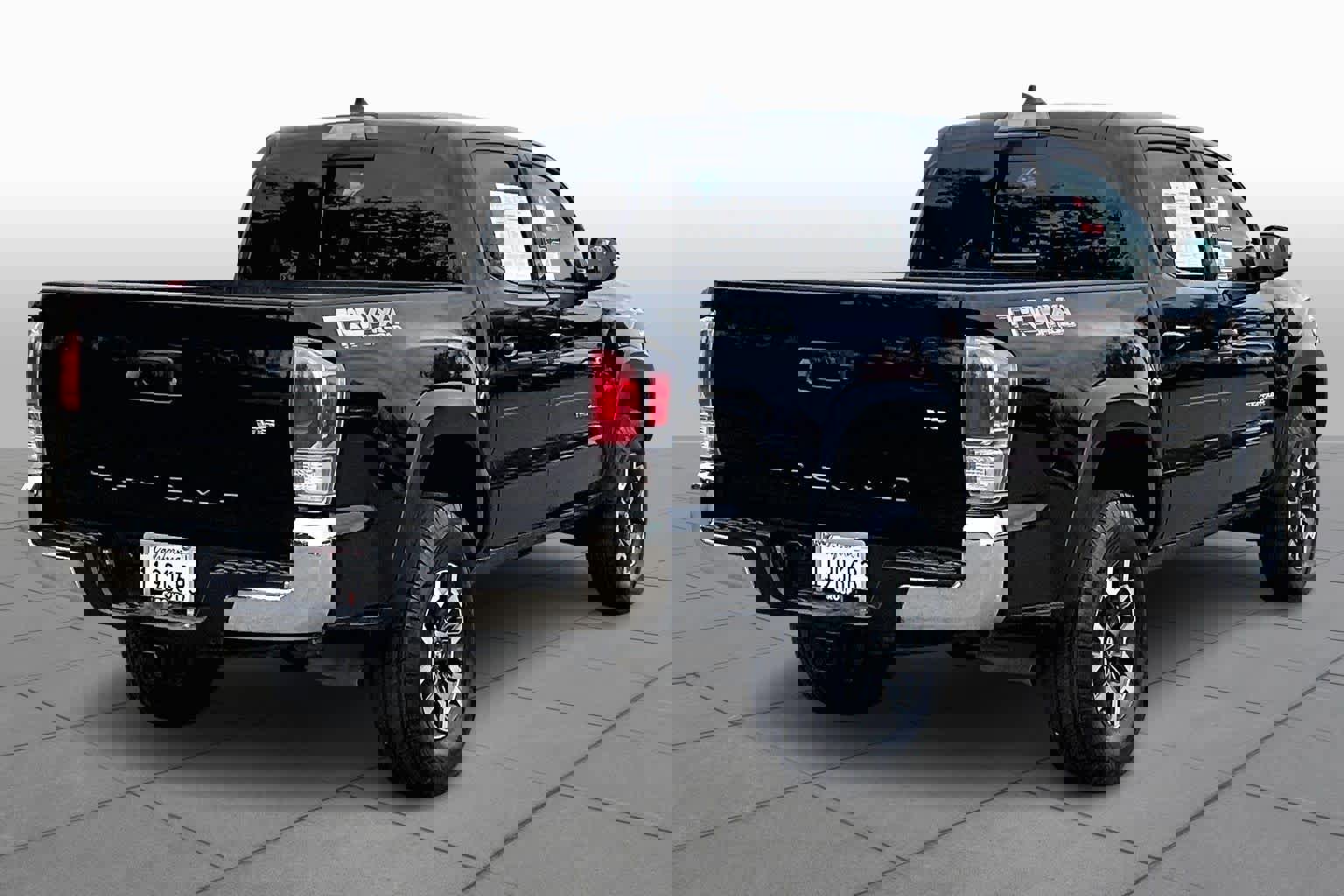 Certified 2022 Toyota Tacoma TRD Off-Road image 12