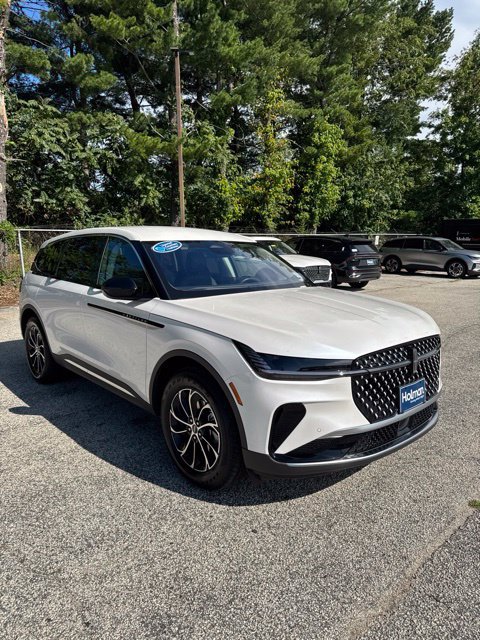 New 2026 Lincoln Nautilus Premier AWD/4WD image 3