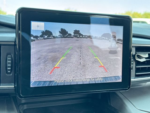 Used 2021 Ford Explorer XLT w/ Equipment Group 202A RWD image 17